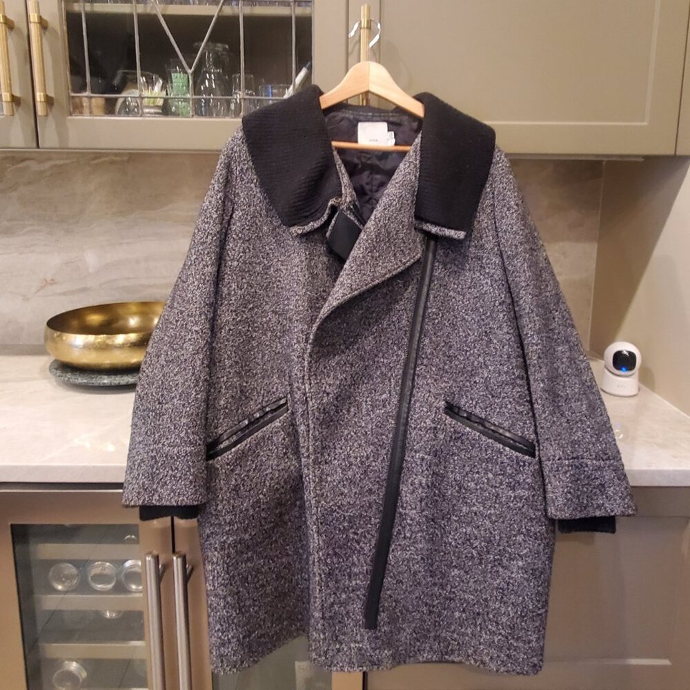 Vince Wool Winter Coat Grey Black EUC